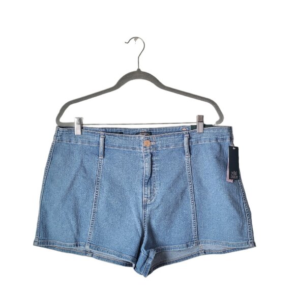 Wild Fable Plus Size Super High Rise Shorts - Picture 1 of 8